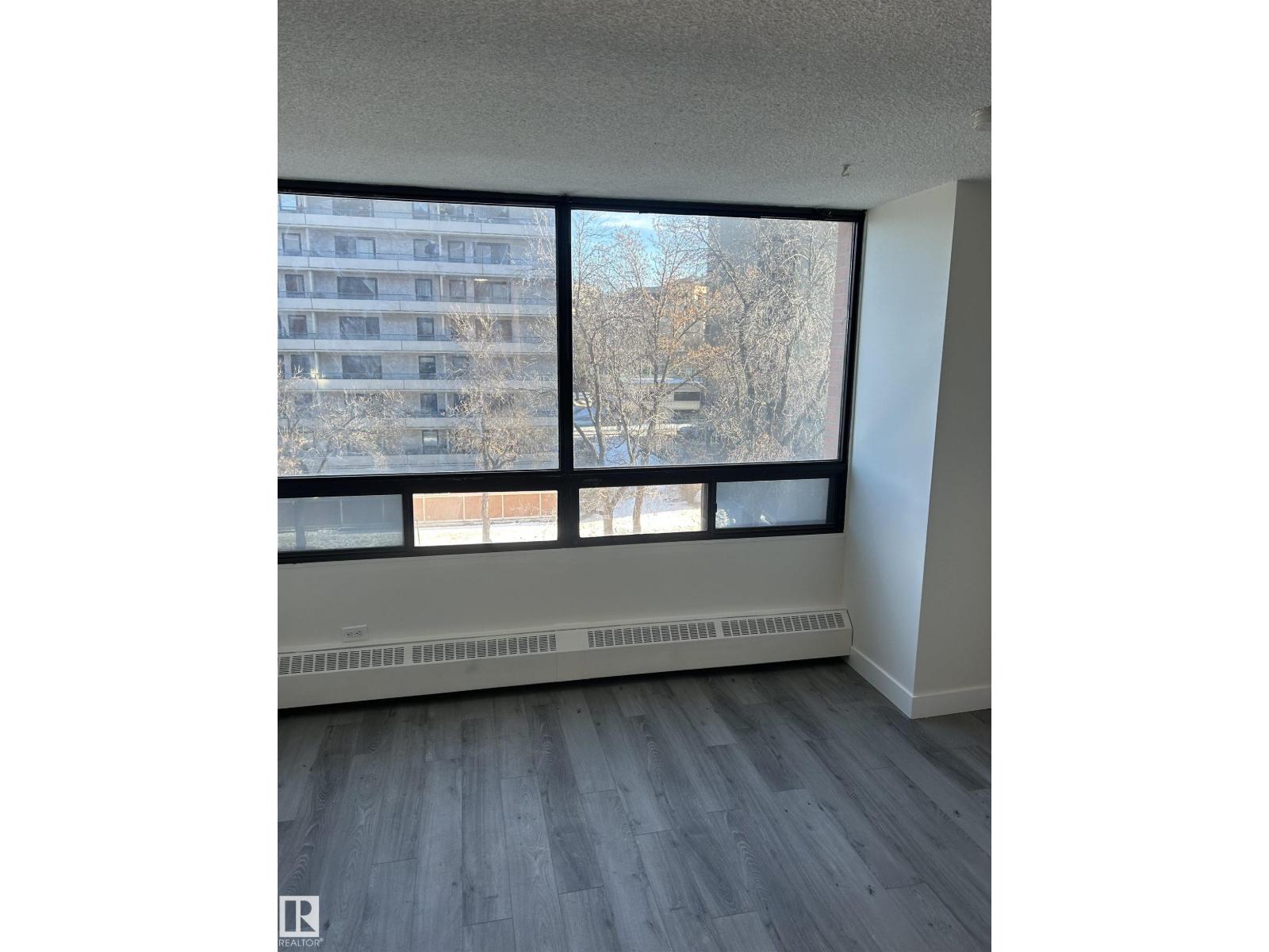#422 10160 114 ST NW NW - 12
