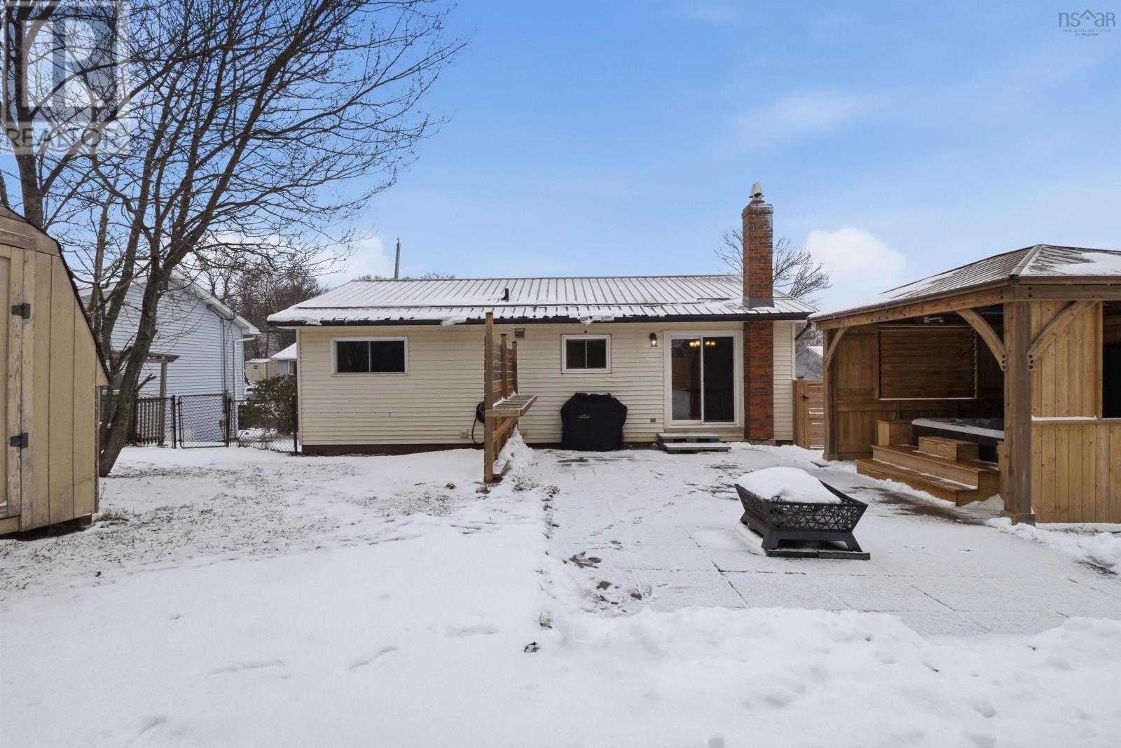 Property 35 of 43 of 60 La Pierre Crescent