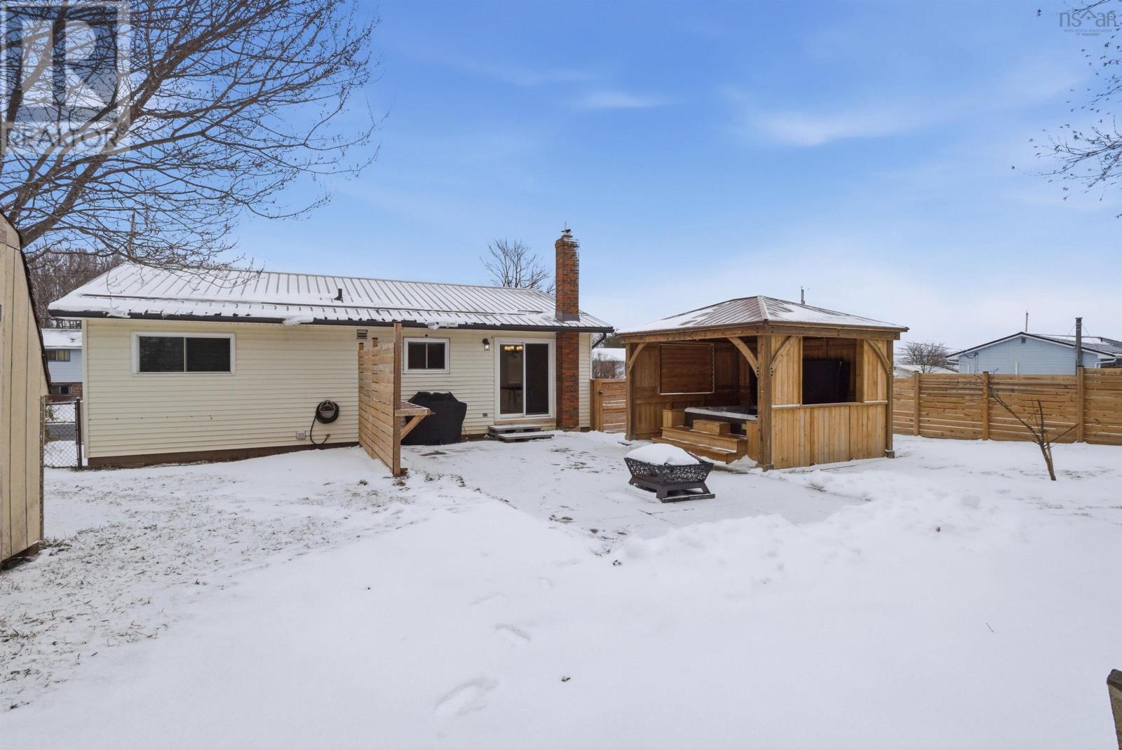 Property 34 of 43 of 60 La Pierre Crescent