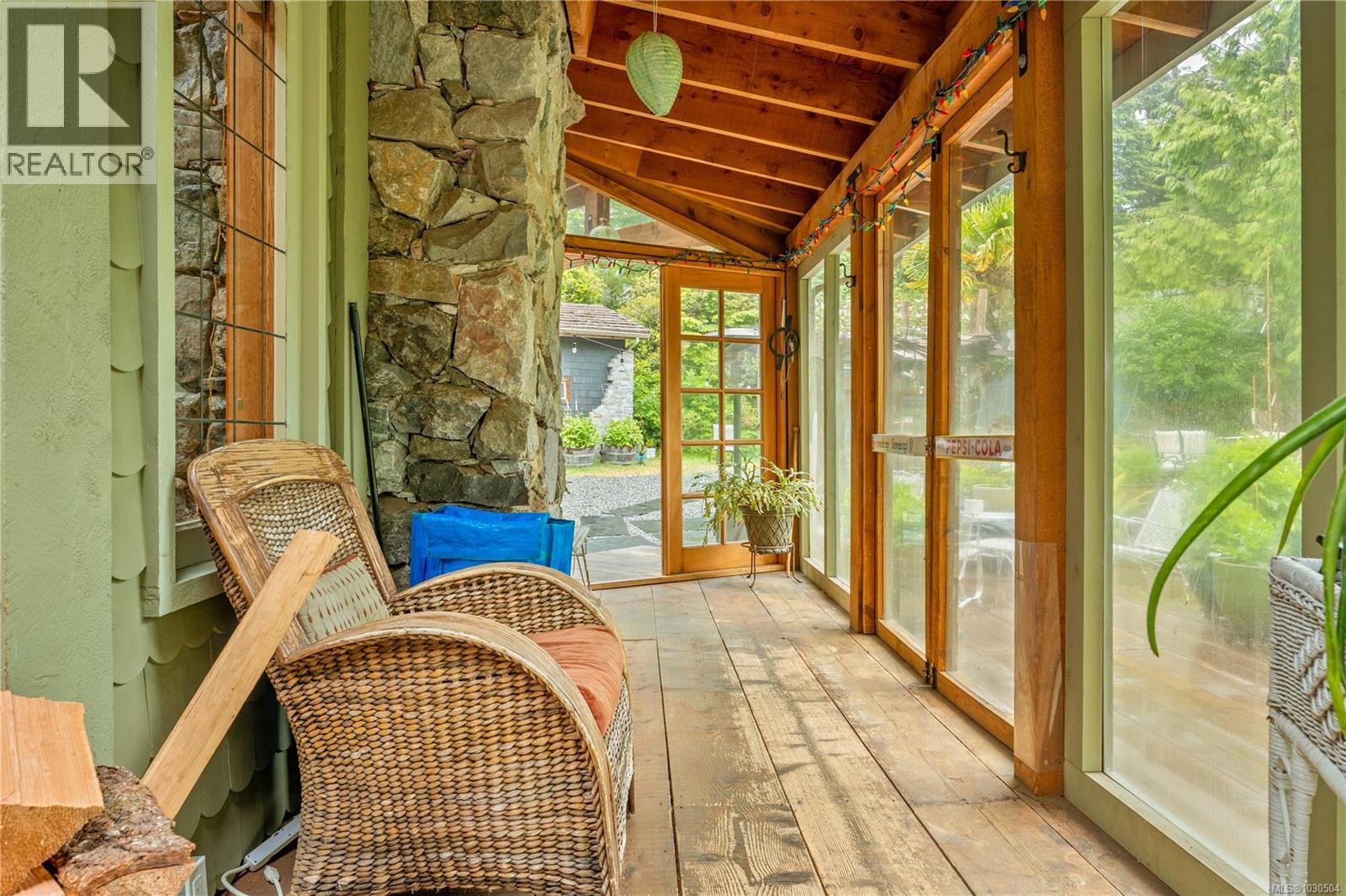 1364 Chesterman Beach Rd, Tofino