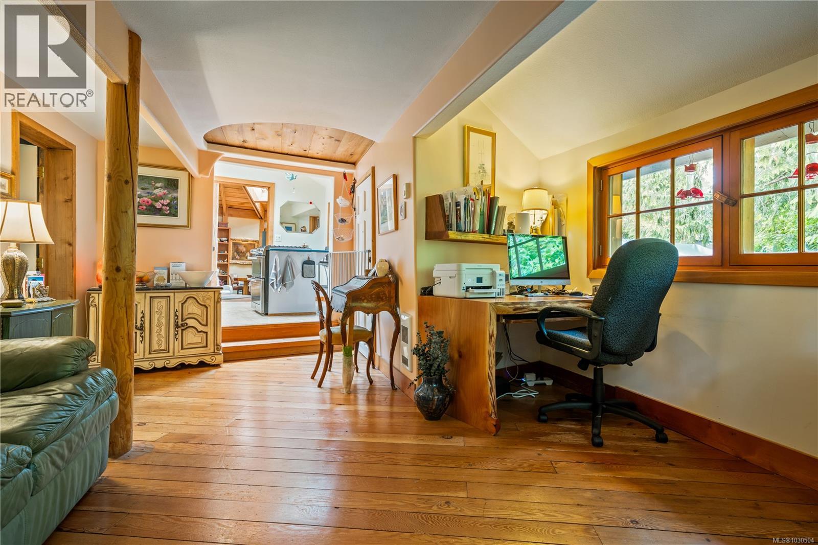 1364 Chesterman Beach Rd, Tofino