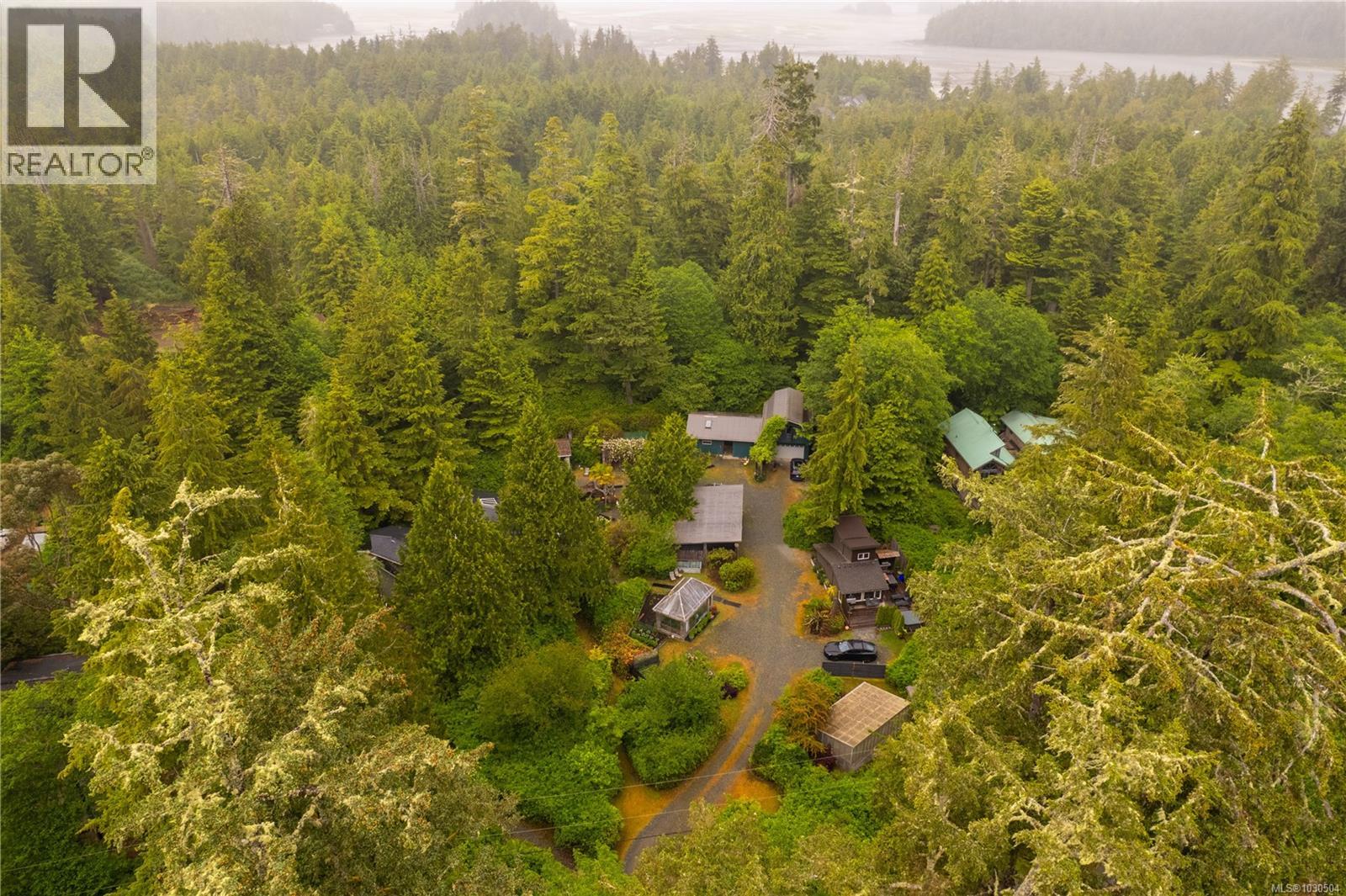 1364 Chesterman Beach Rd, Tofino