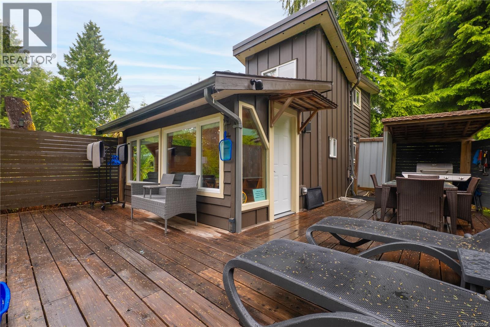 1364 Chesterman Beach Rd, Tofino