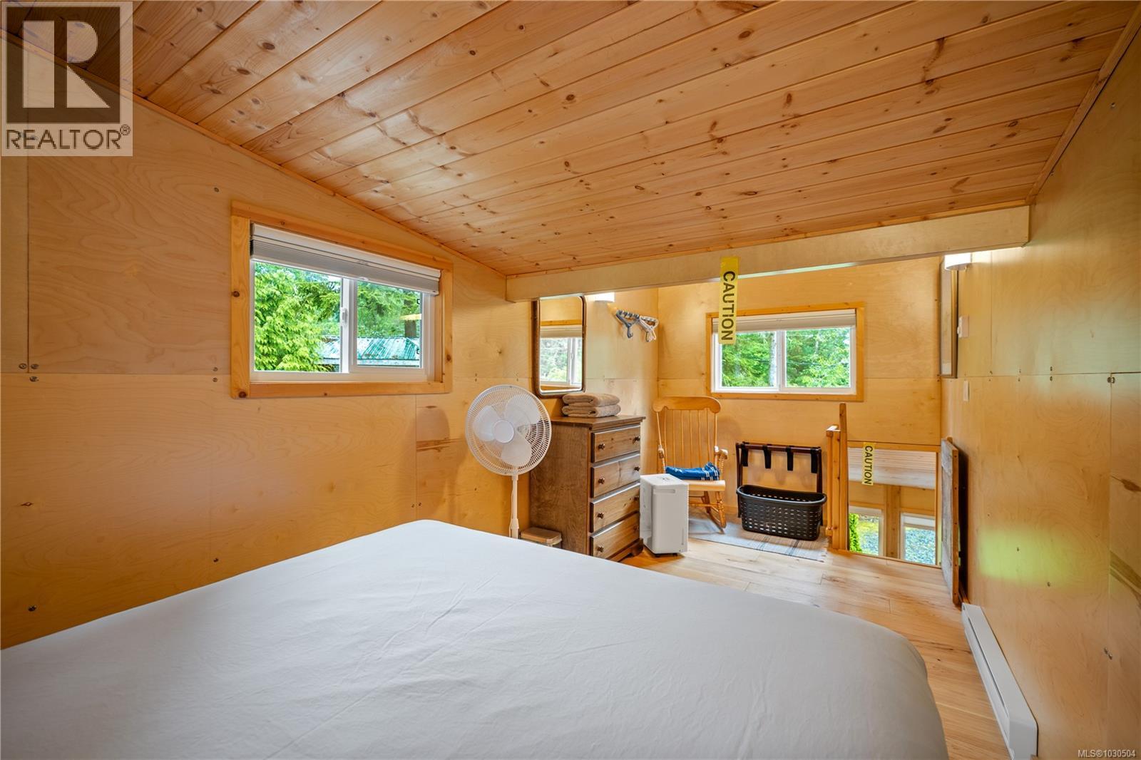 1364 Chesterman Beach Rd, Tofino