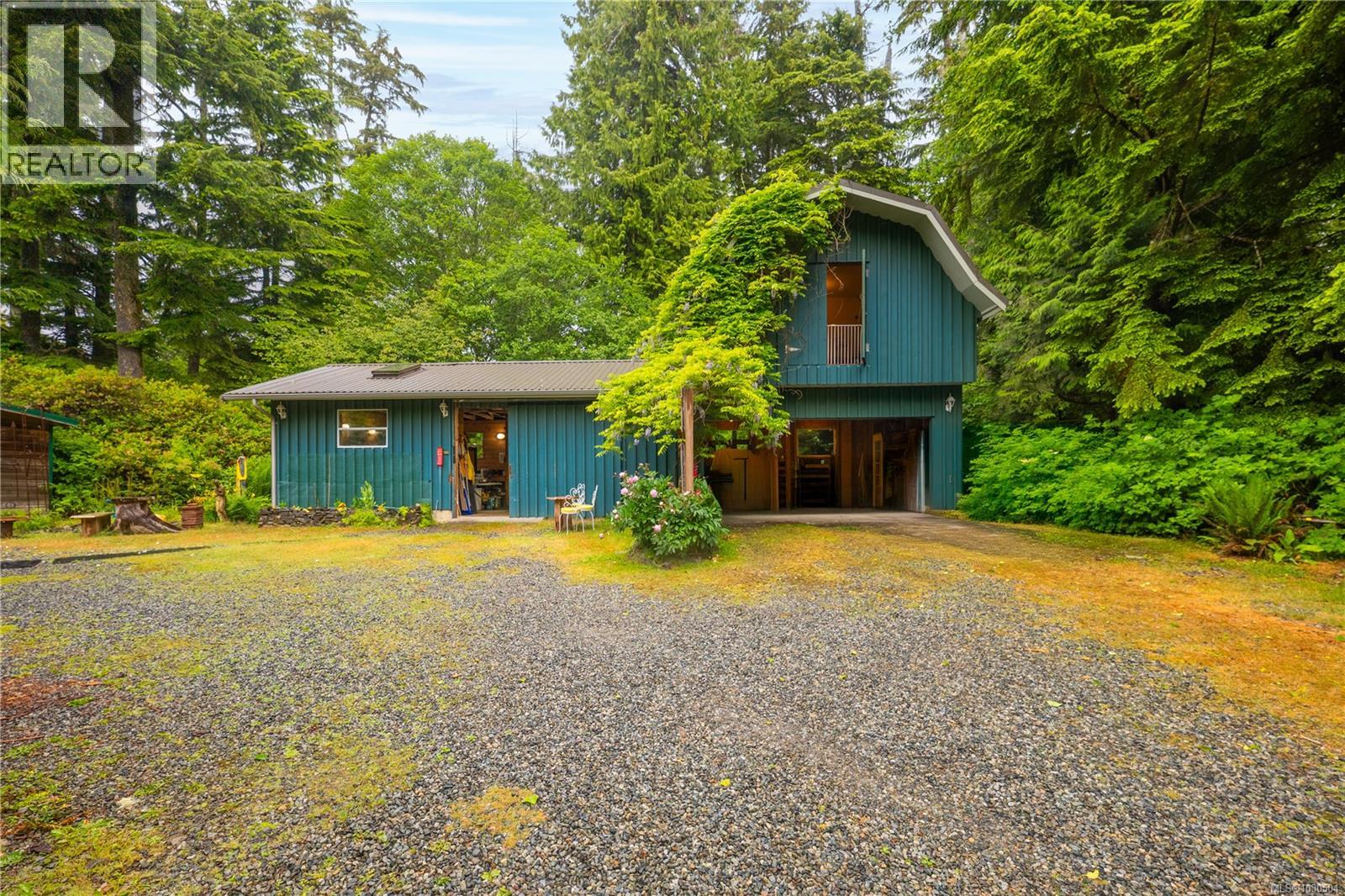 1364 Chesterman Beach Rd, Tofino