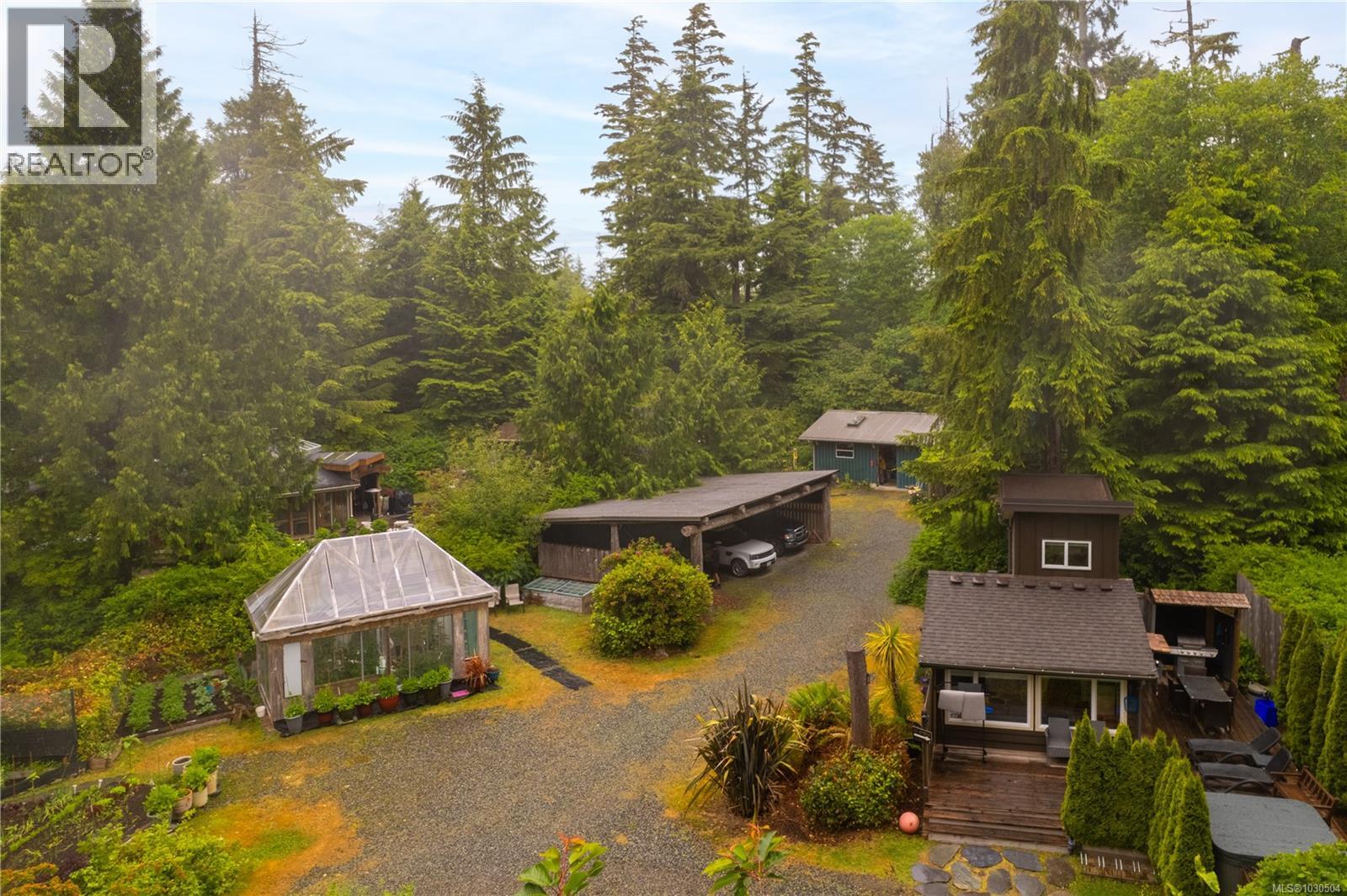 1364 Chesterman Beach Rd, Tofino