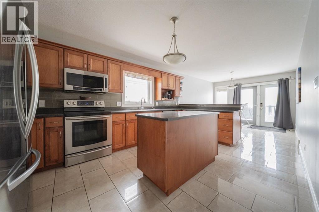 241 Crown Creek Lane, Fort McMurray