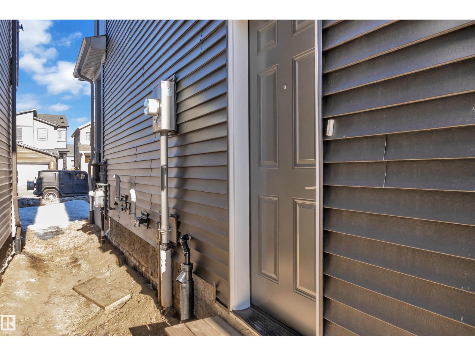 3607 6 AV SW SW, Edmonton