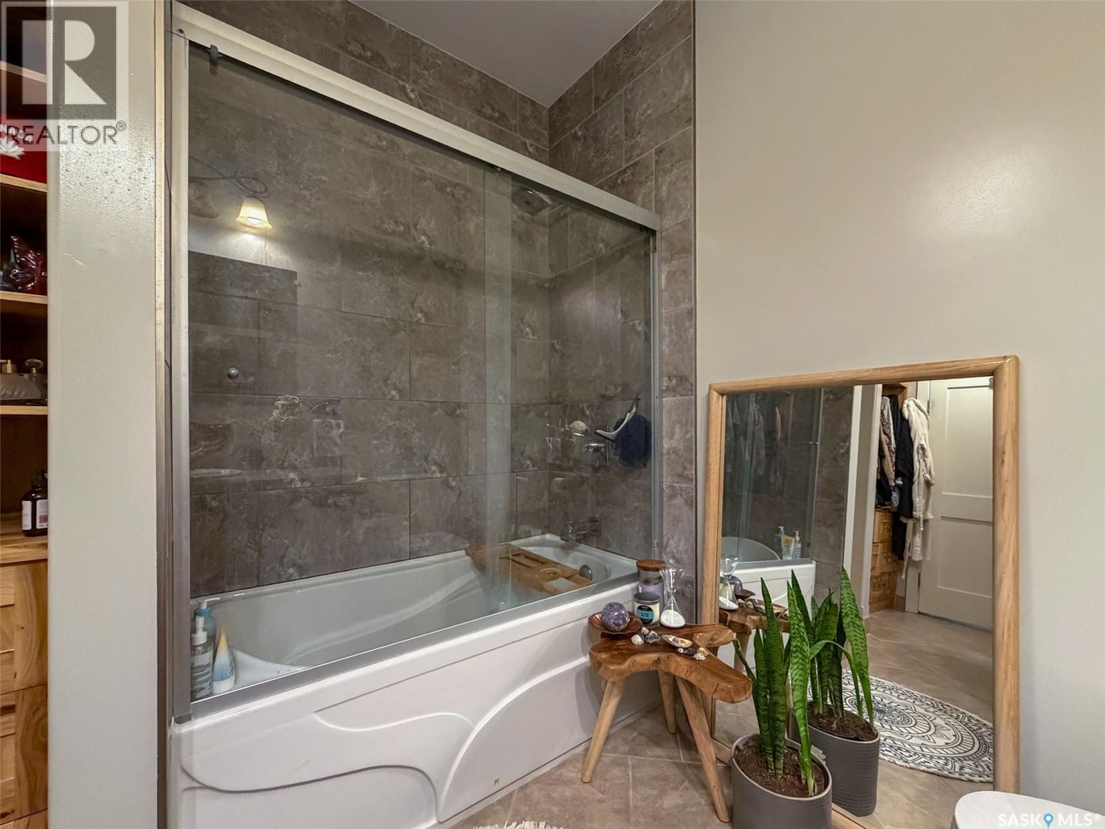 266 - 270 14TH AVENUE NE - 18