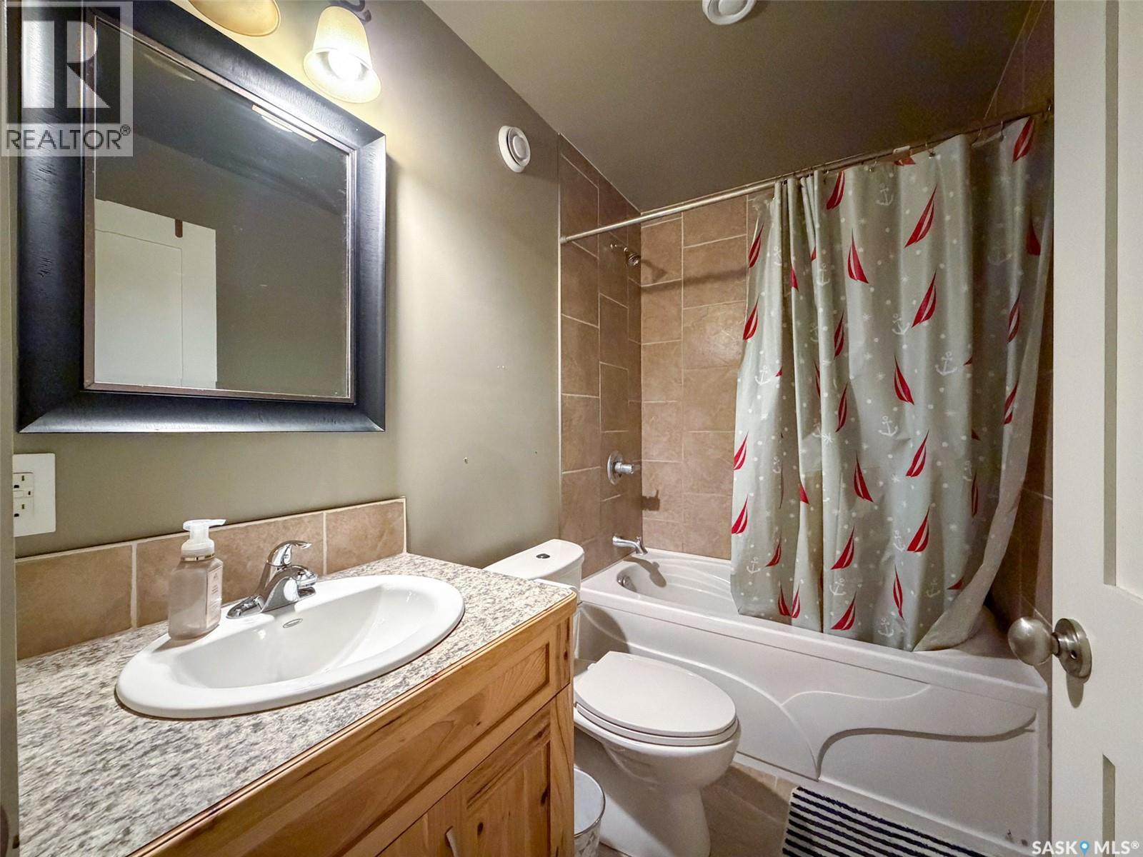 266 - 270 14TH AVENUE NE - 23