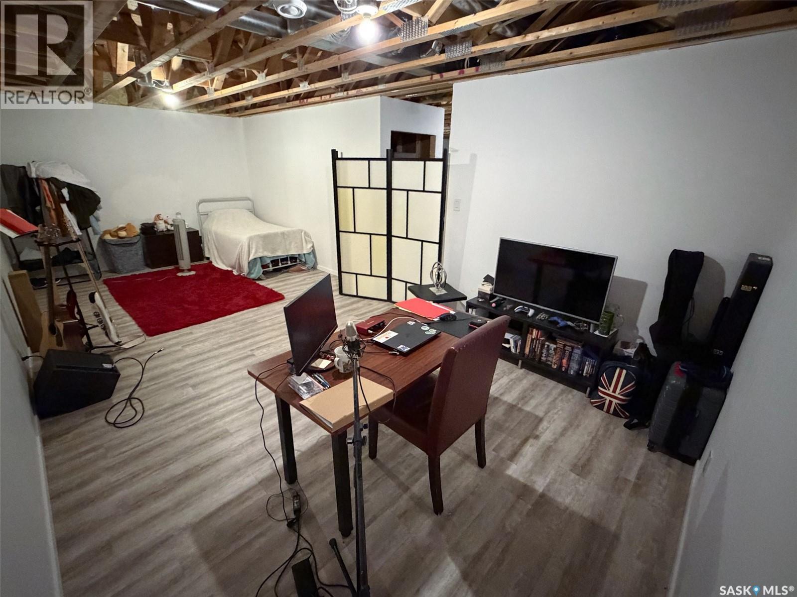 266 - 270 14TH AVENUE NE - 24