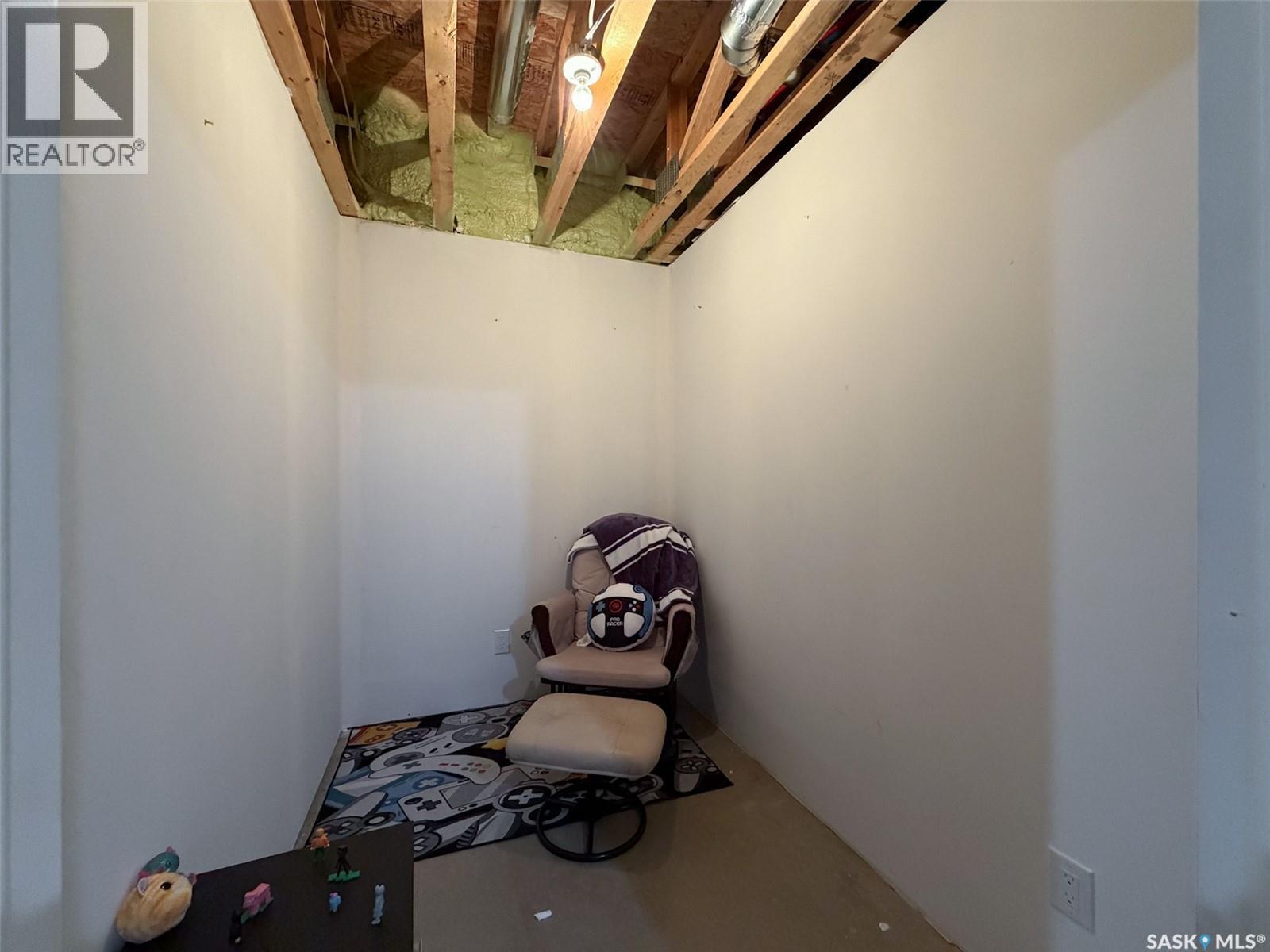 266 - 270 14TH AVENUE NE - 48