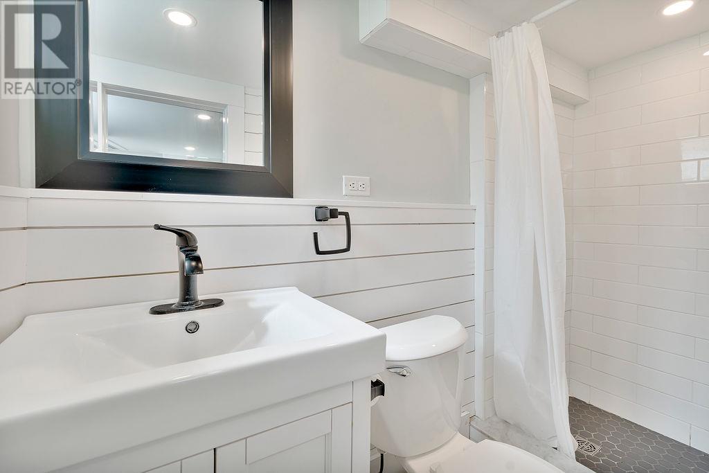 111/113 NORTH RIVER ROAD - 41