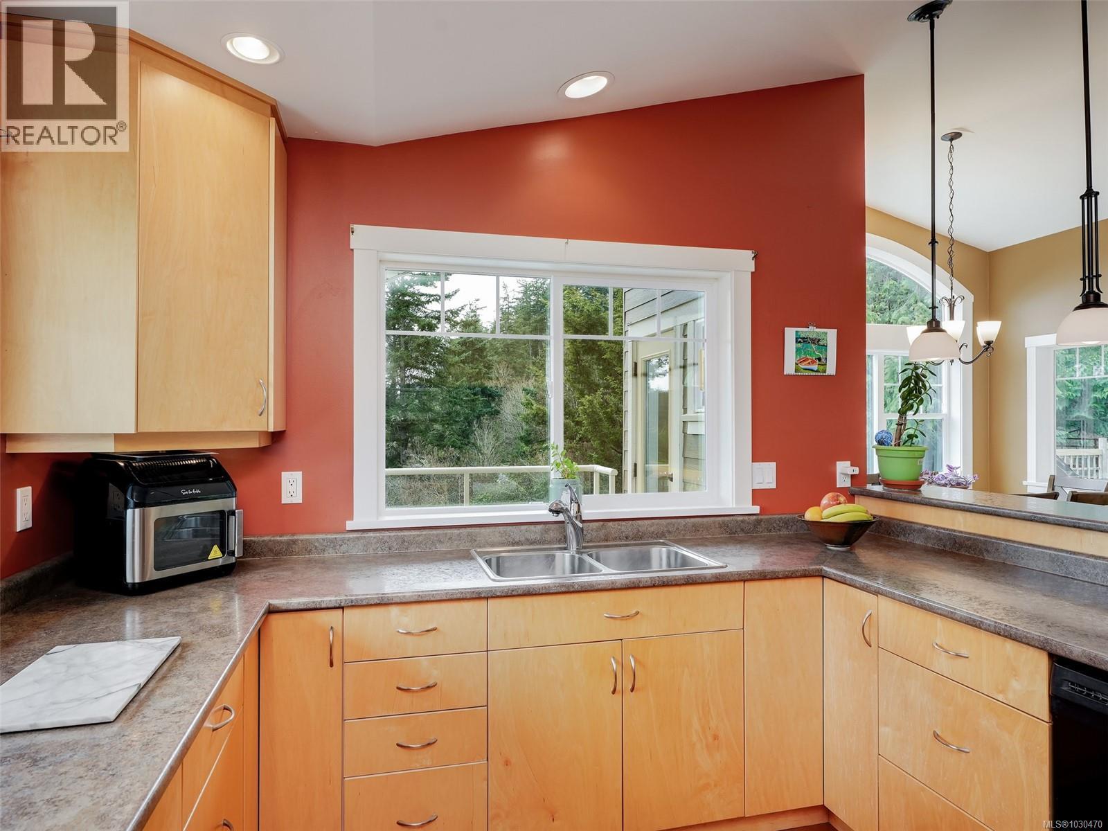 1046 SUMMER BREEZE LANE - 10