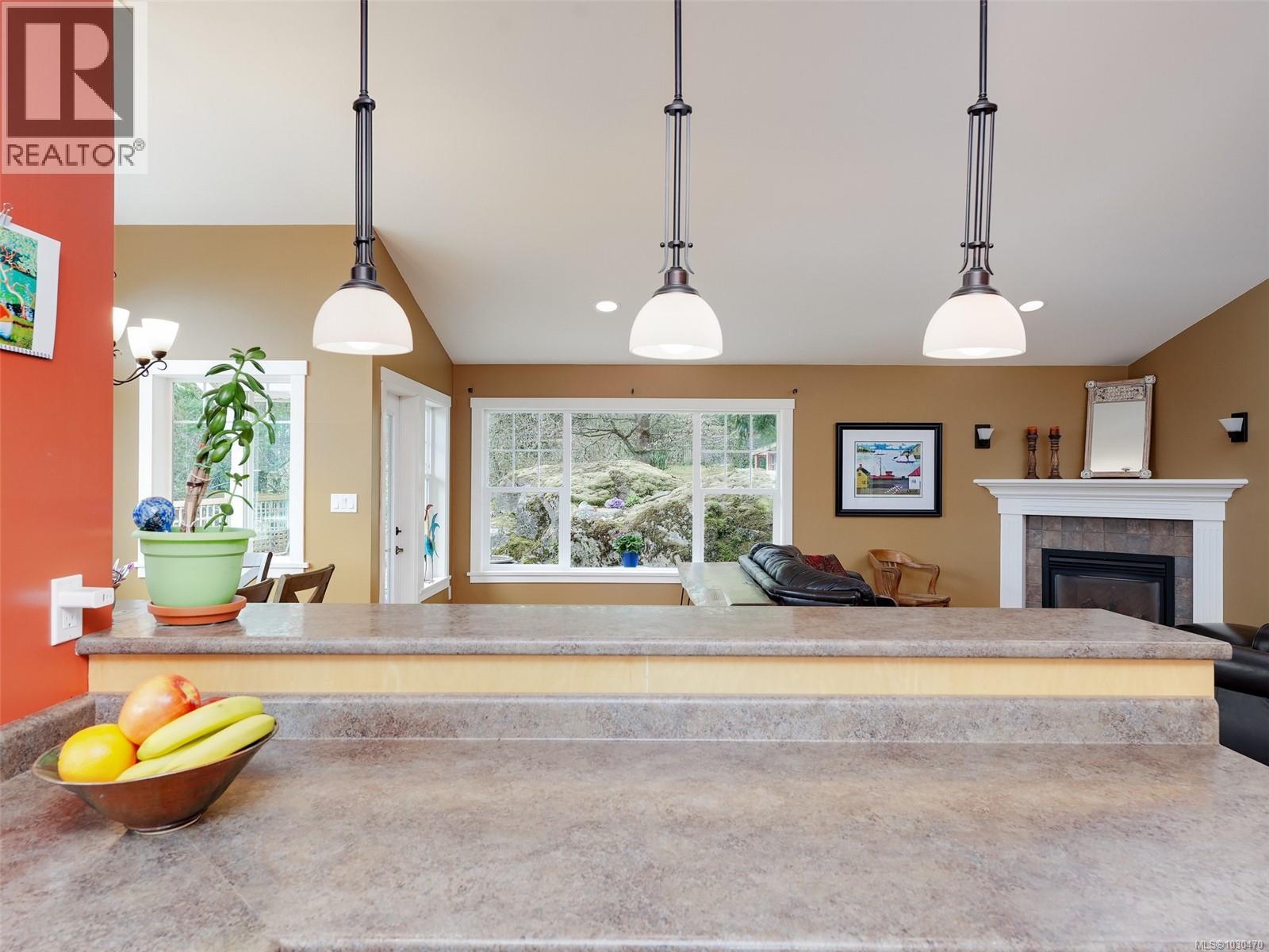 1046 SUMMER BREEZE LANE - 12