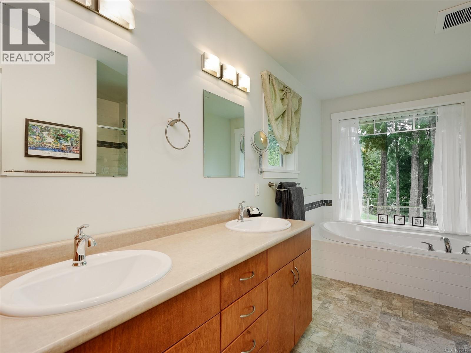 1046 SUMMER BREEZE LANE - 15