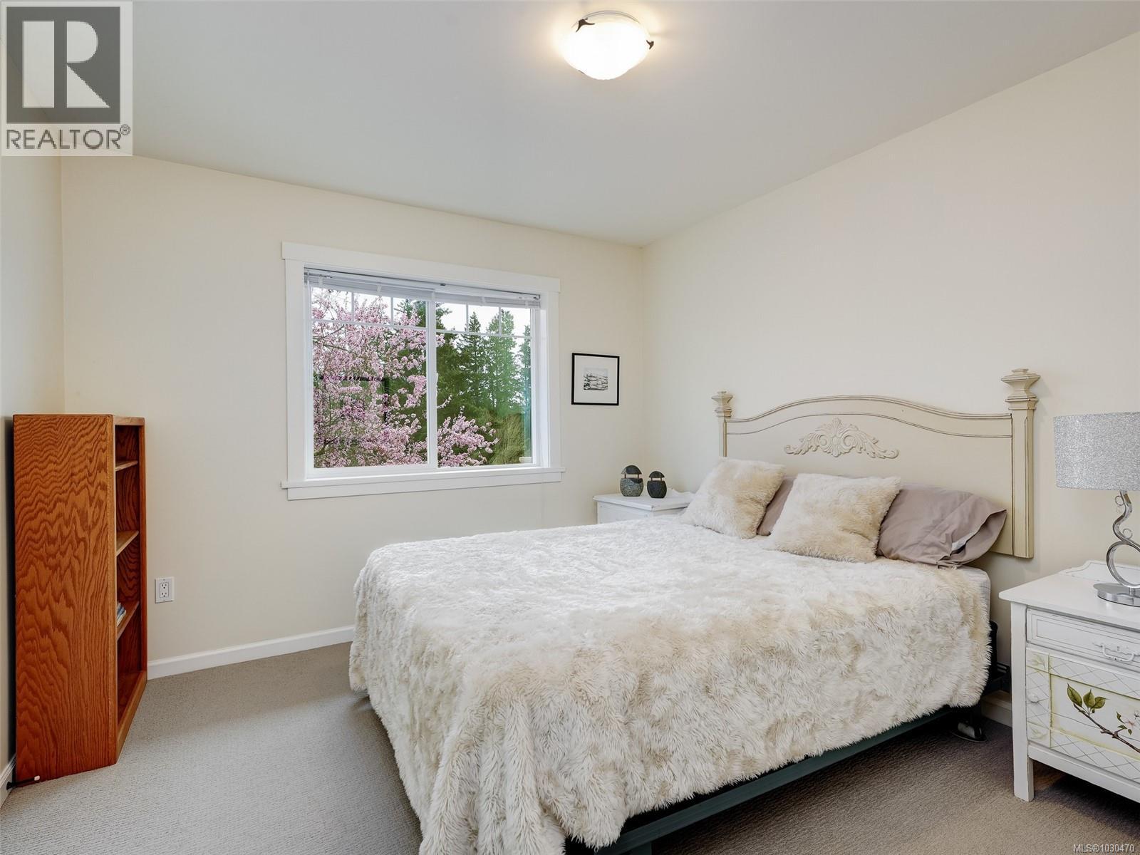 1046 SUMMER BREEZE LANE - 17