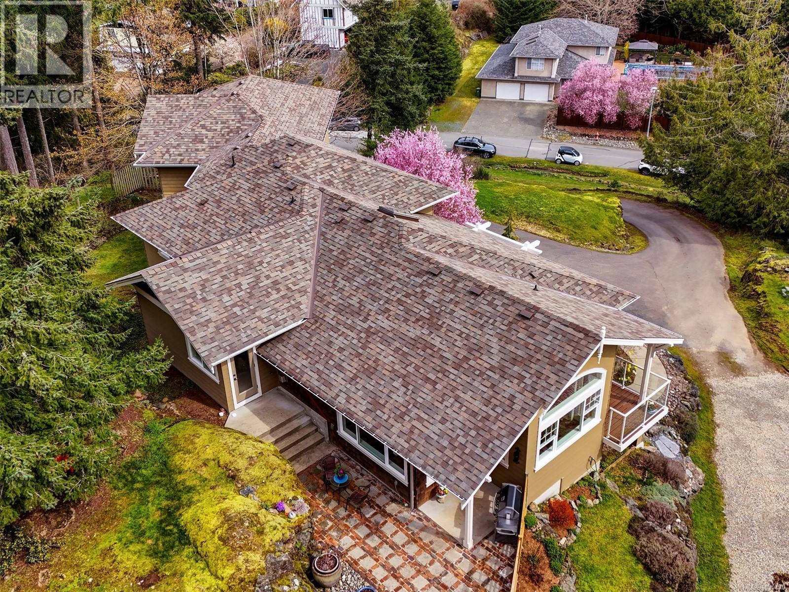 1046 SUMMER BREEZE LANE - 25