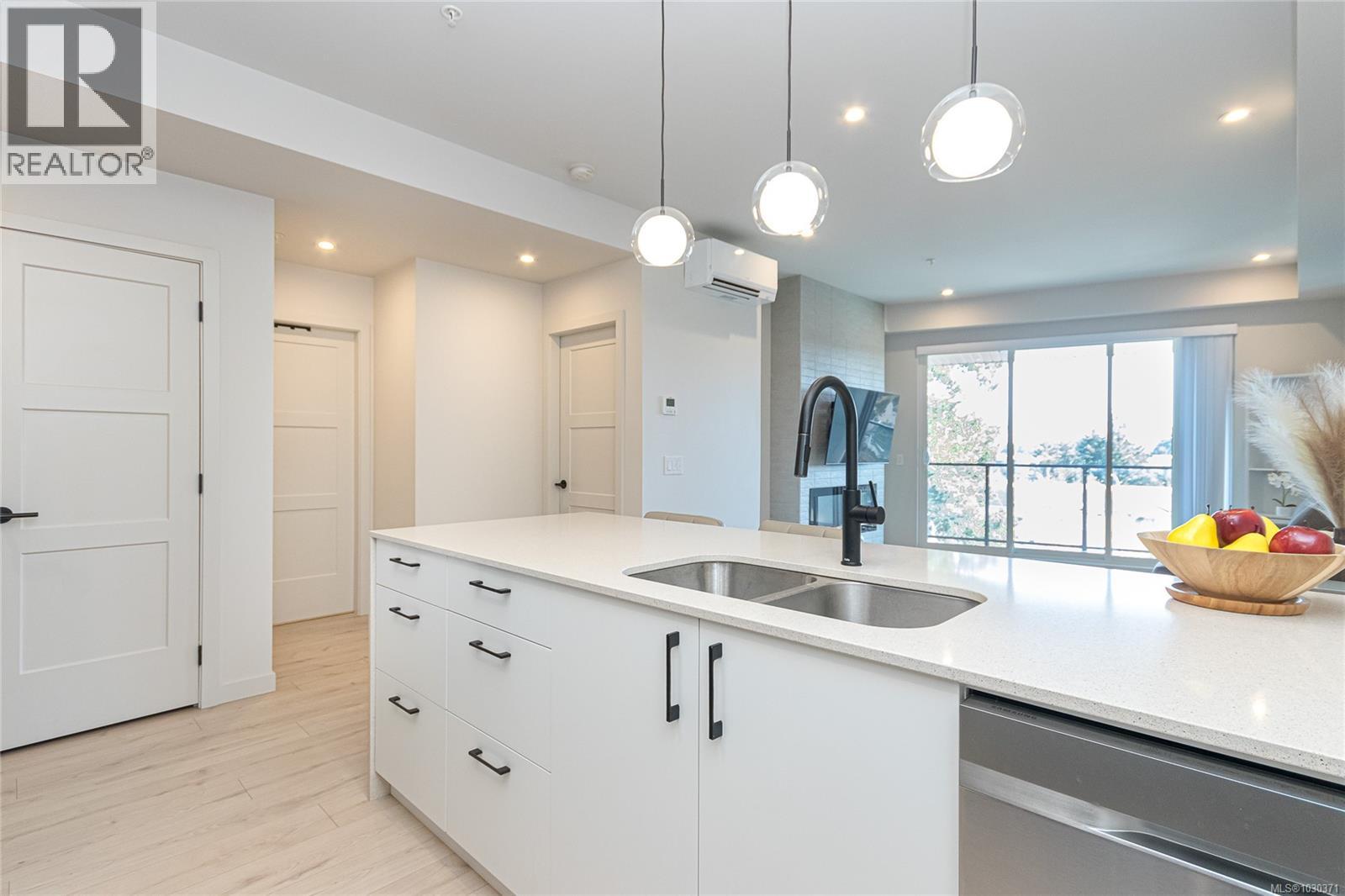 403 958 Pharoah Mews, Langford