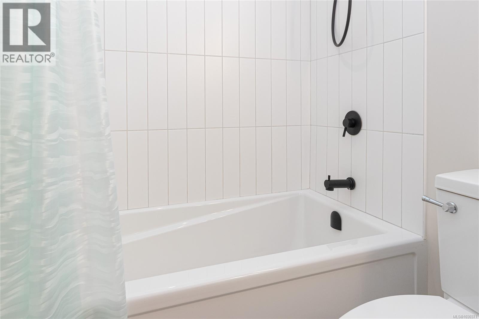 403 958 Pharoah Mews, Langford