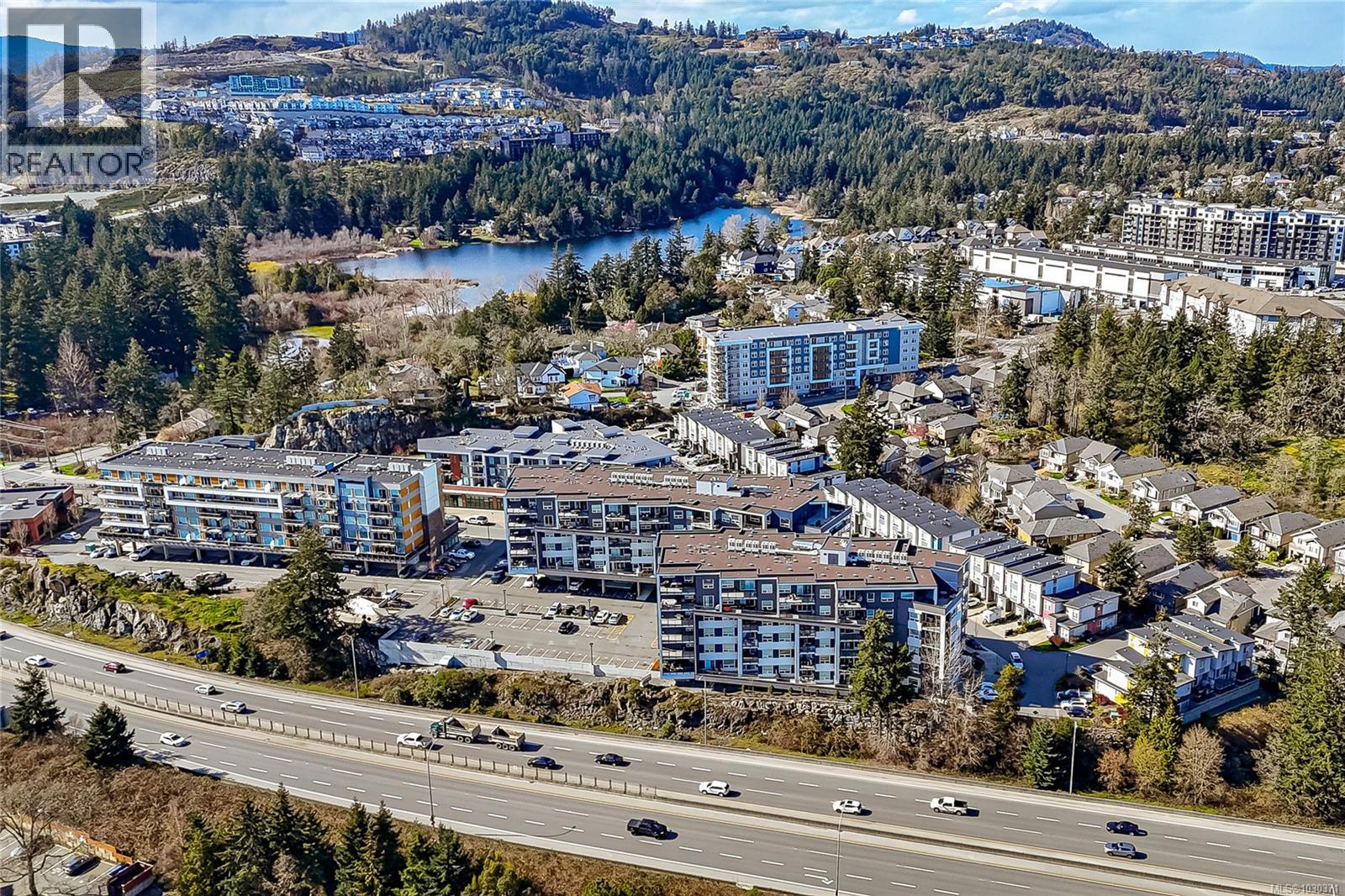 403 958 Pharoah Mews, Langford