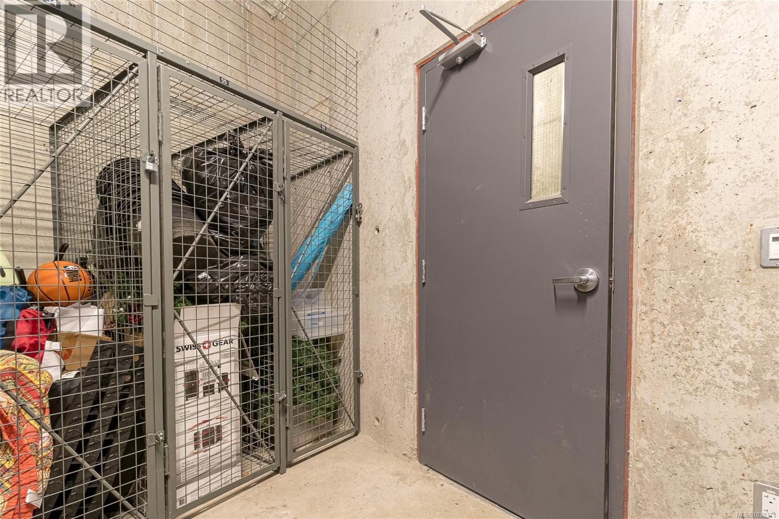 403 958 Pharoah Mews, Langford