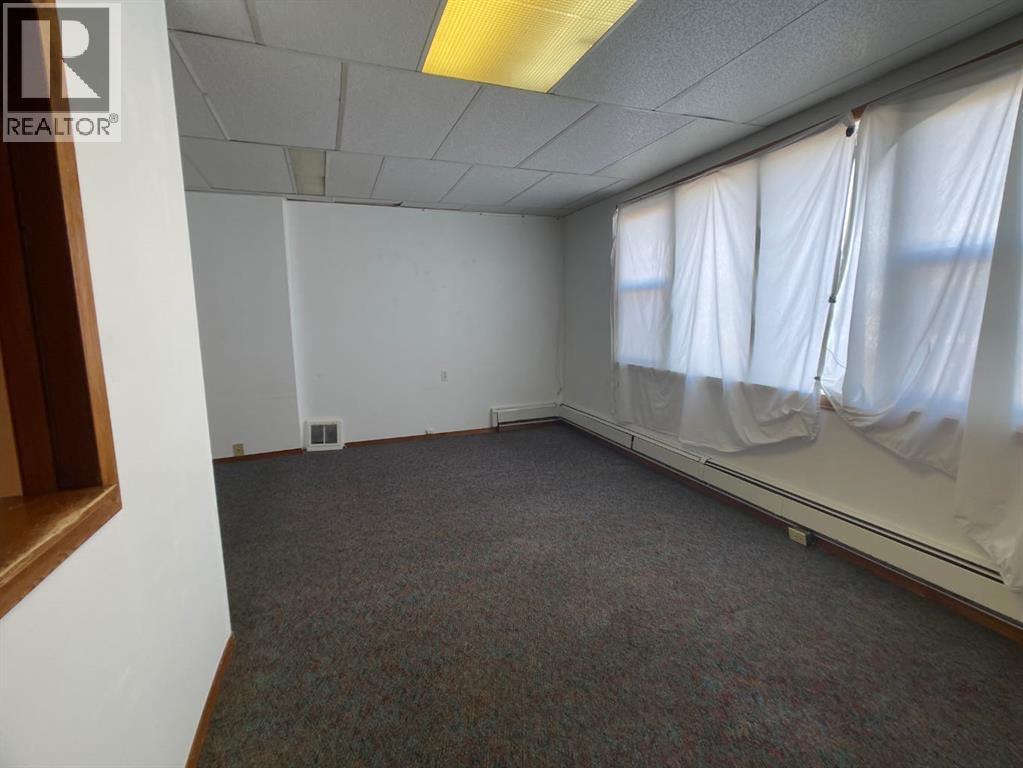 # 1-6, 5109 50th Street - 9