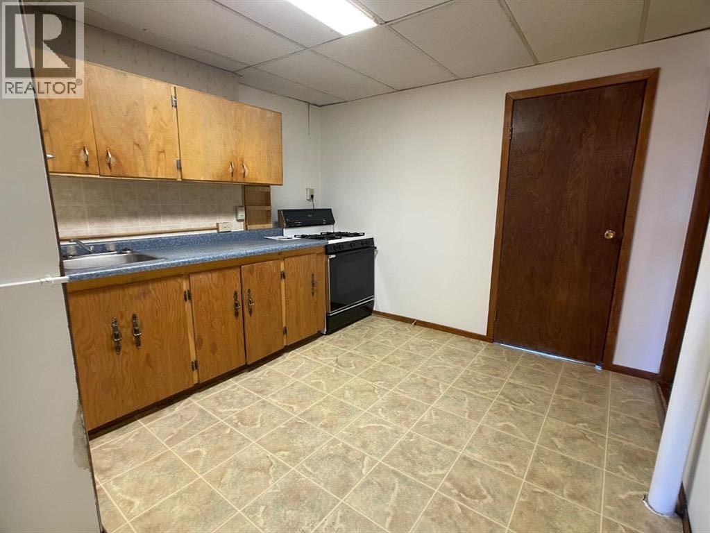 # 1-6, 5109 50th Street - 3