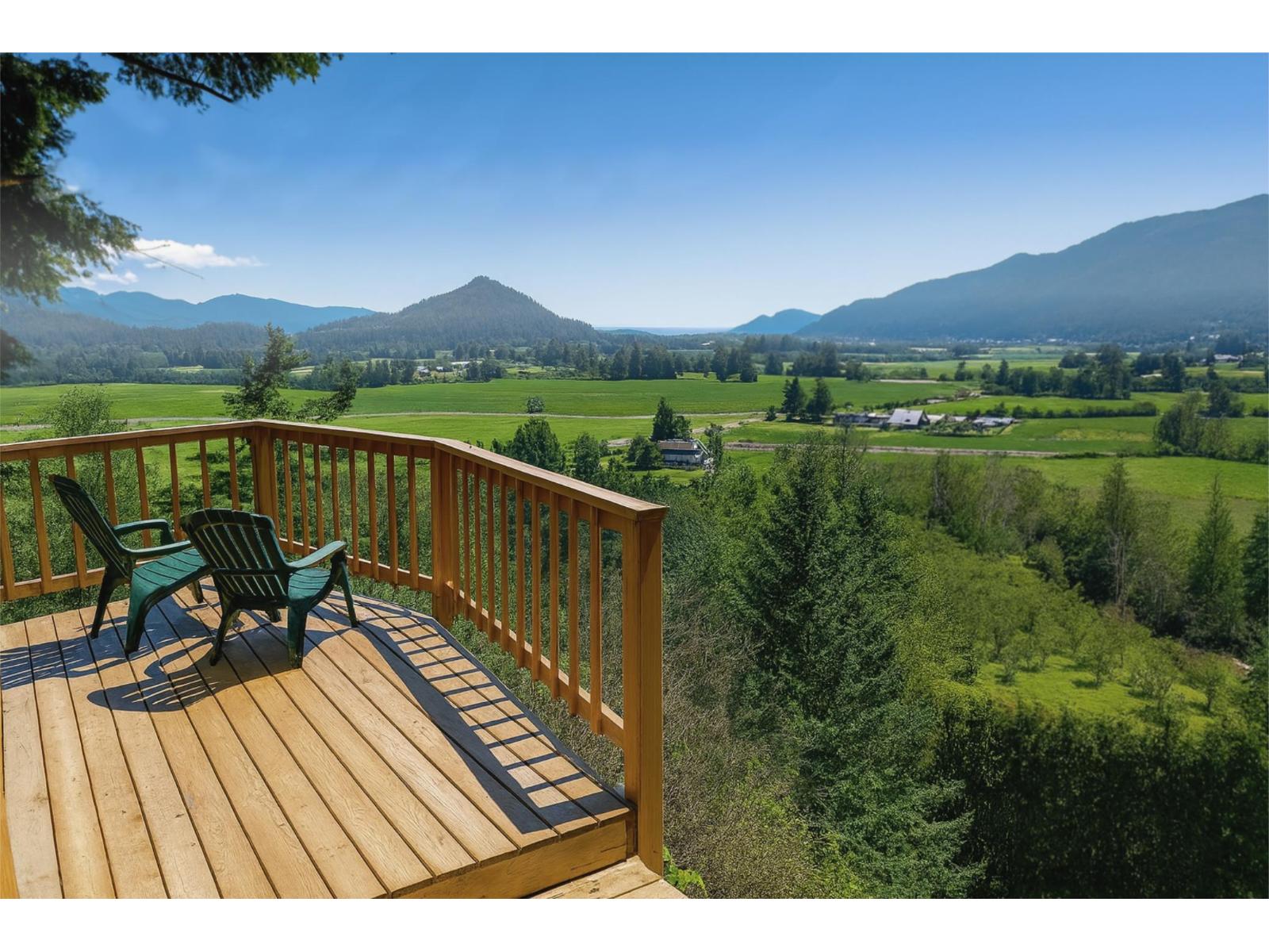 3048 HOT SPRINGS ROAD, Agassiz, Agassiz