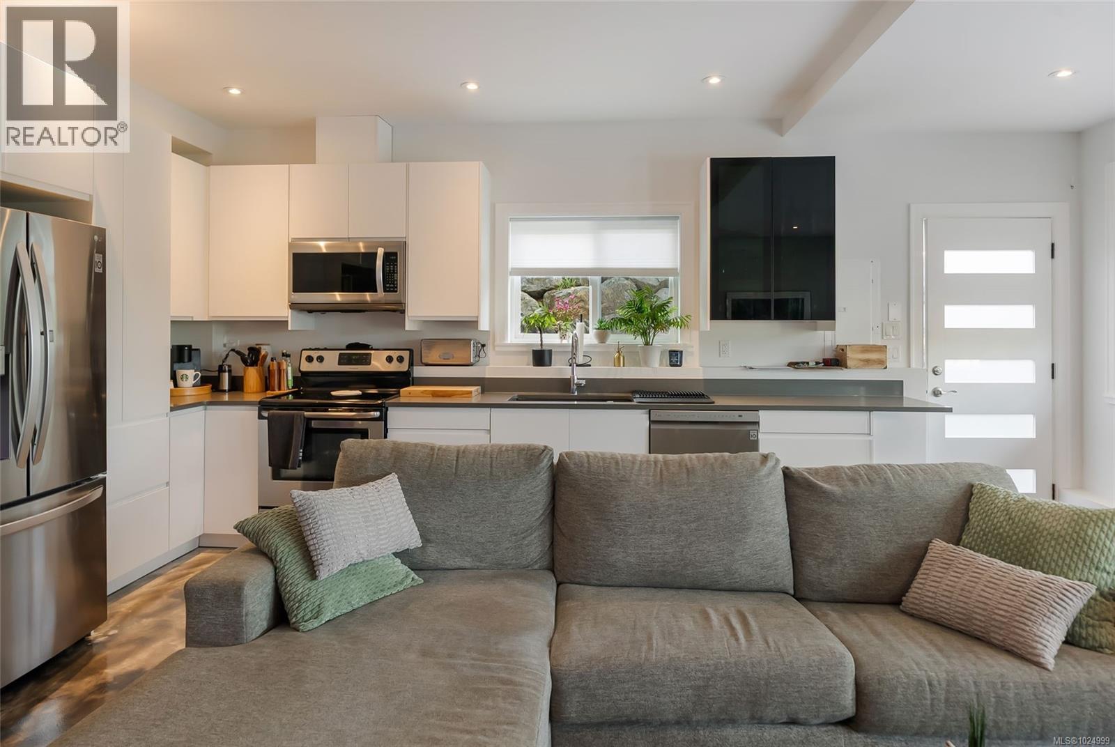 8578 RUMMING RD - Image 2