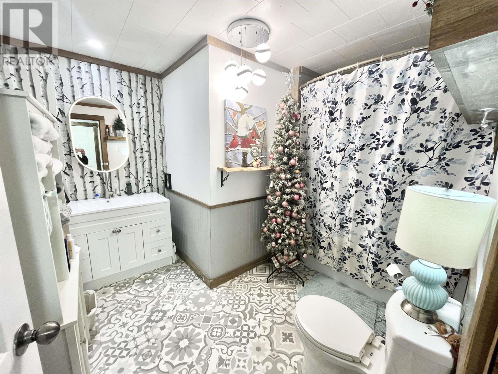 Property 10 of 30 of 2645 Main Street