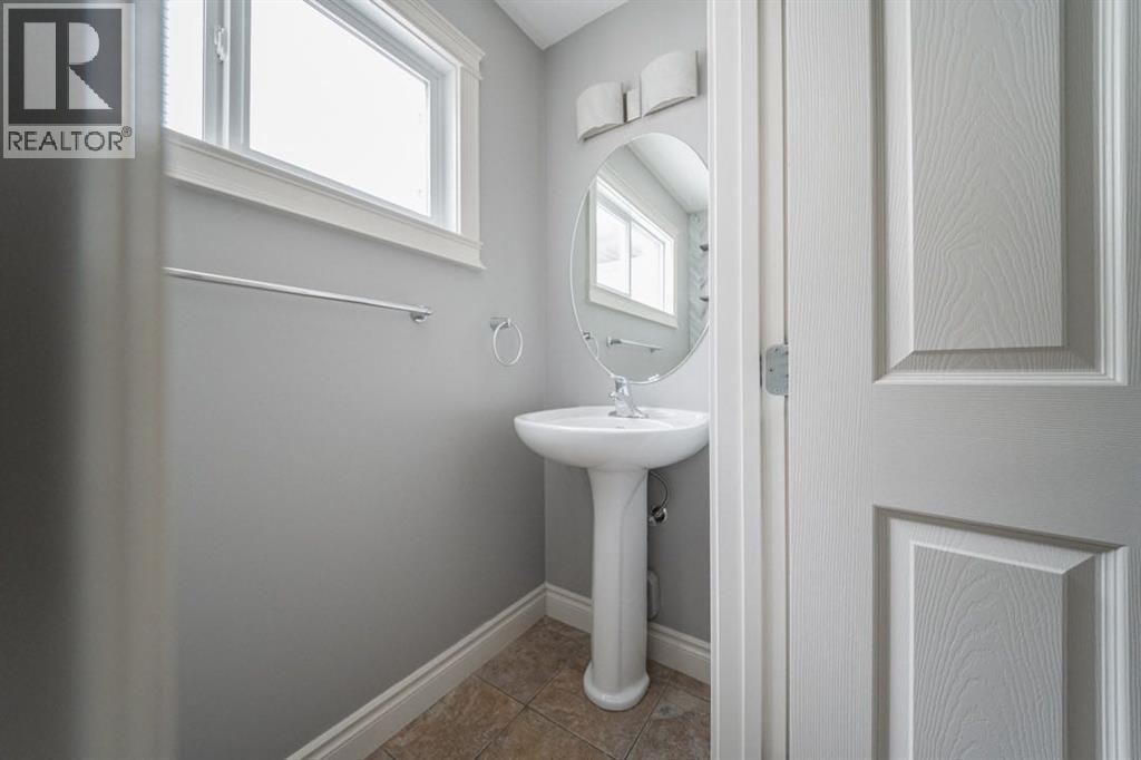 205 Diamondstone Ridge, Fort McMurray