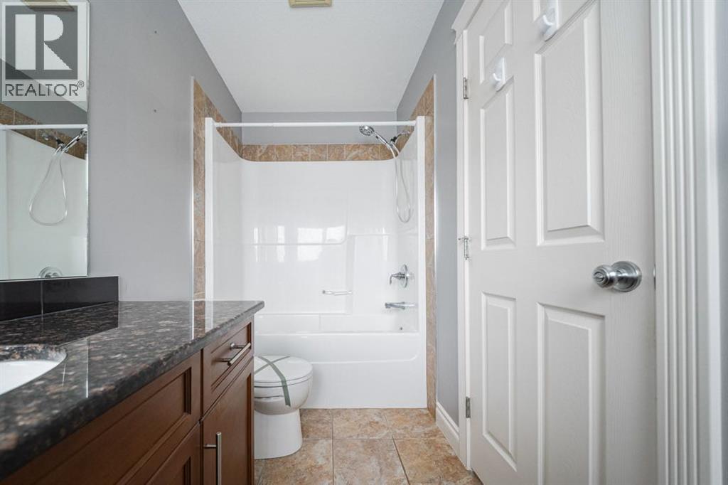 205 Diamondstone Ridge, Fort McMurray