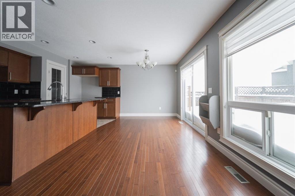 205 Diamondstone Ridge, Fort McMurray