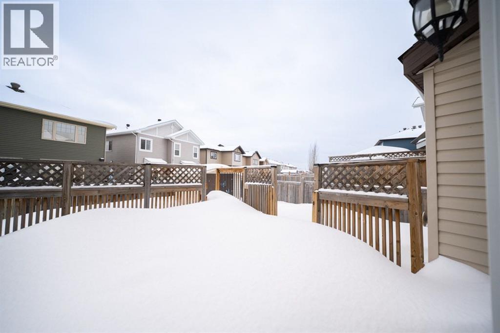 205 Diamondstone Ridge, Fort McMurray