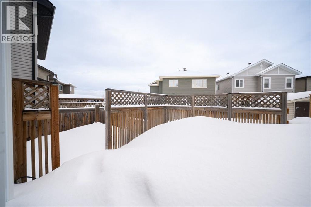 205 Diamondstone Ridge, Fort McMurray