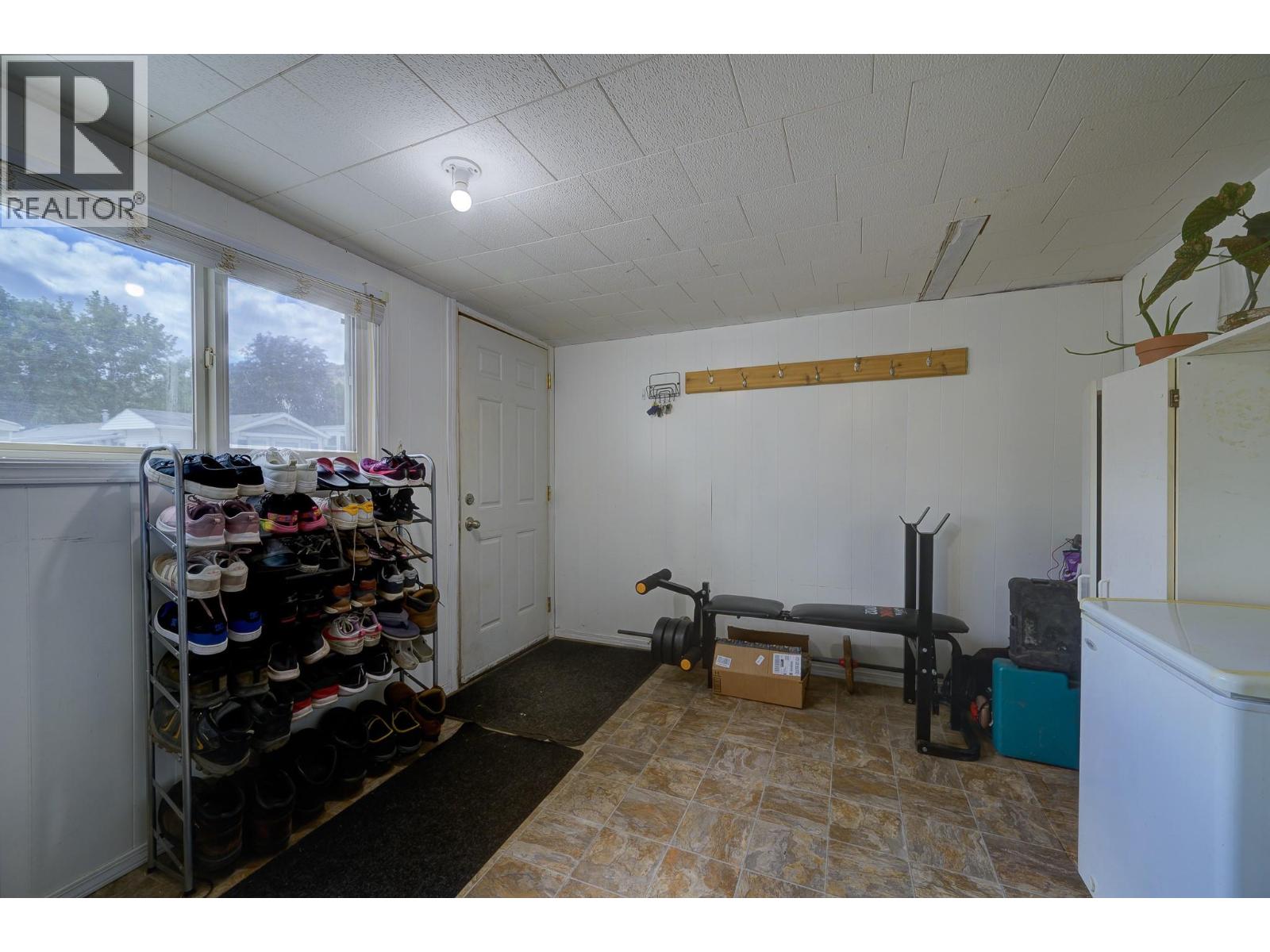 #112 2400 OAKDALE WAY - 12