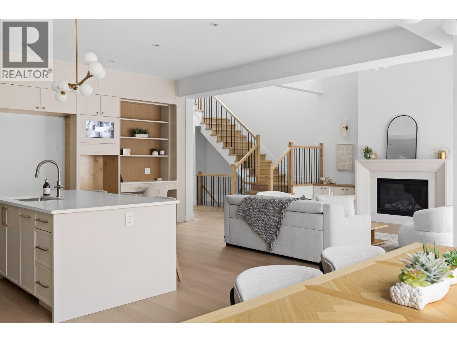  1012 Bull Crescent, Kelowna