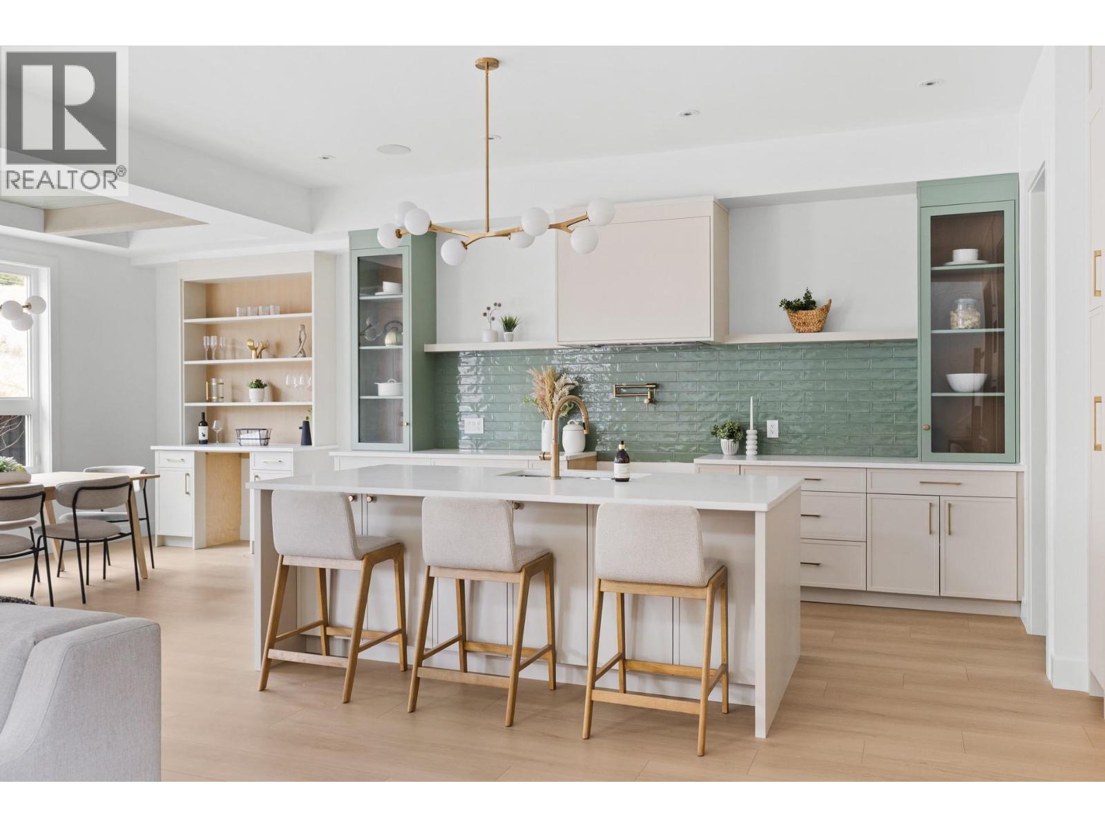  1012 Bull Crescent, Kelowna