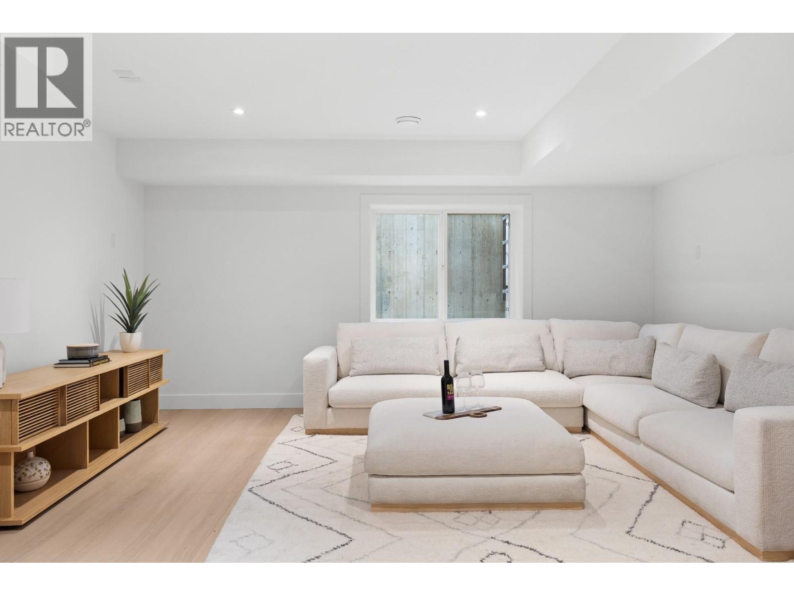  1012 Bull Crescent, Kelowna