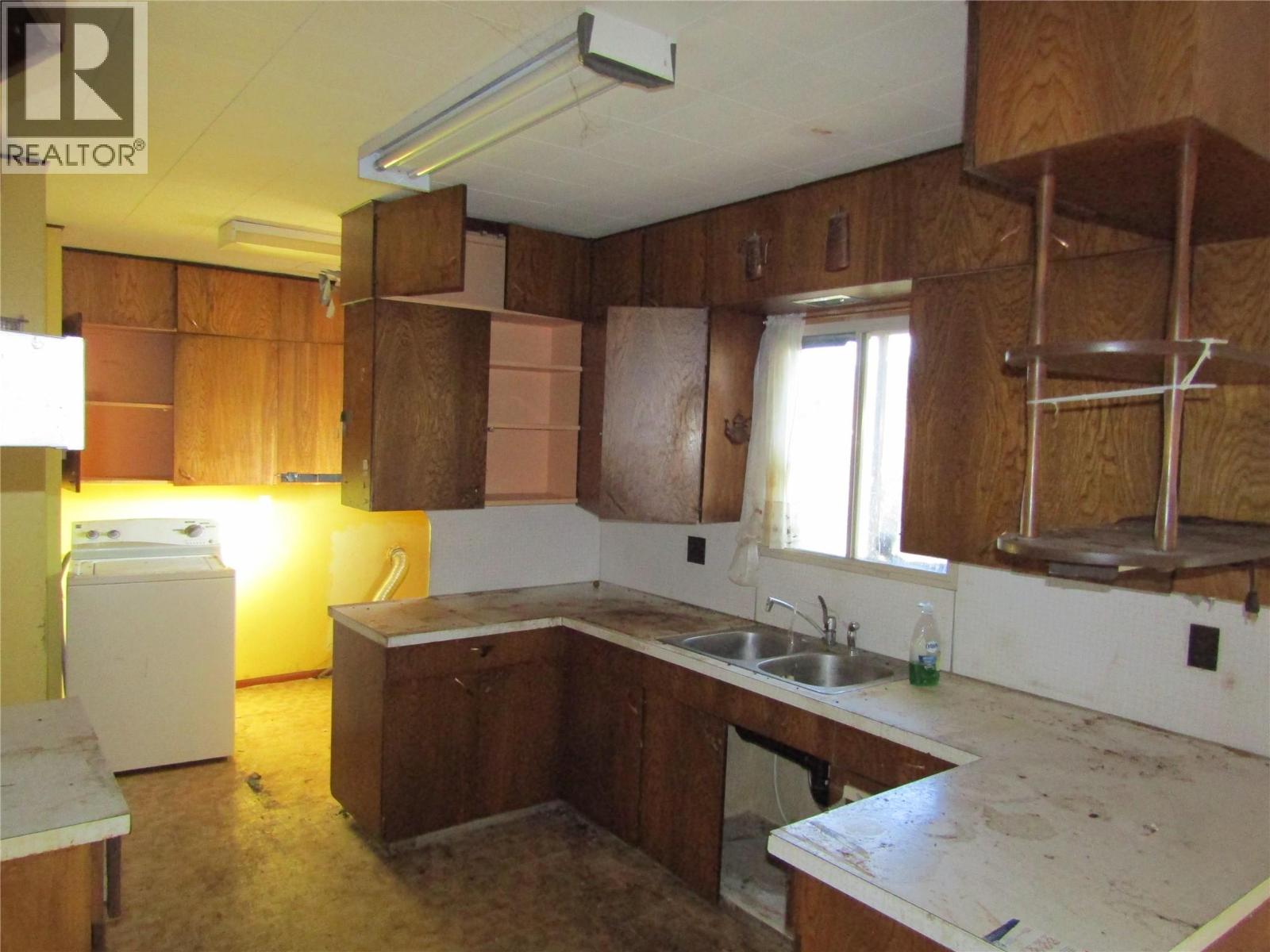 7560 23rd Street, Grand Forks