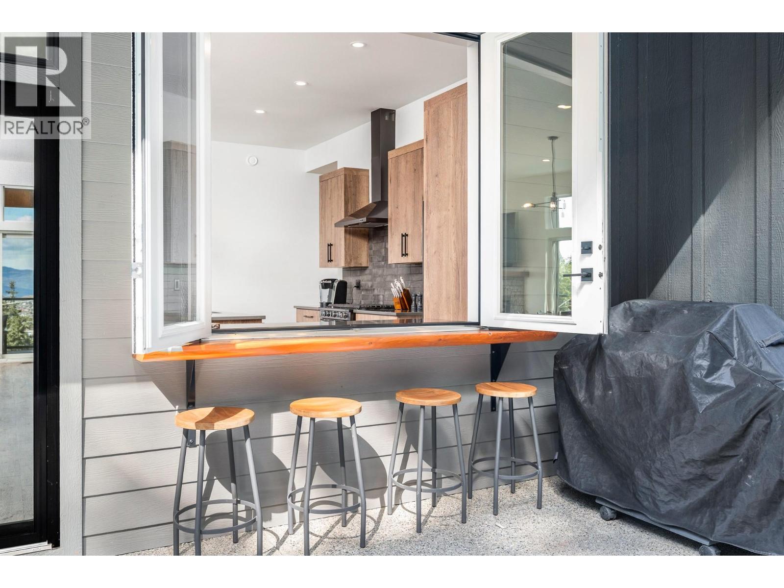 #5 5720 HARTNELL ROAD - 20