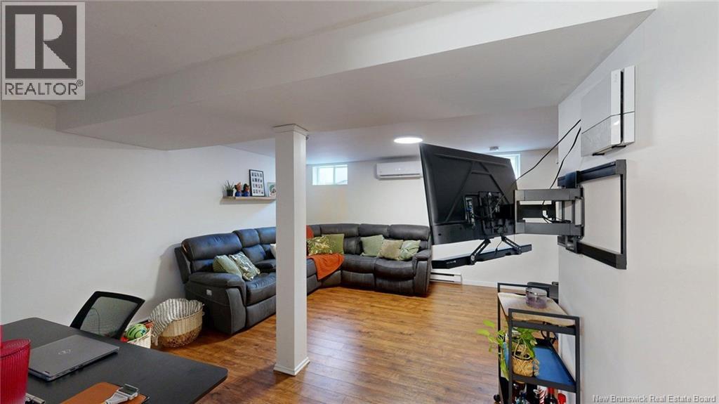 19 MEADOWLAND TERRACE - 27