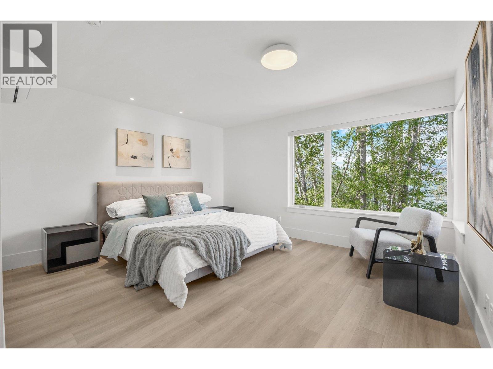 3210 Landry Crescent, Summerland