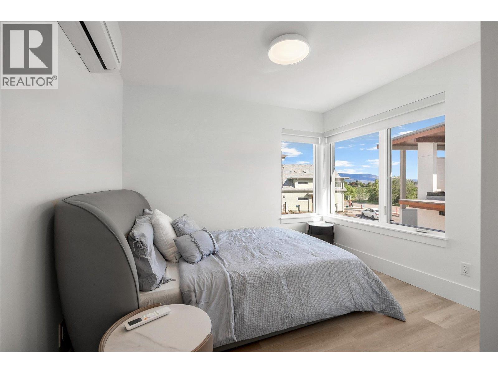 3210 Landry Crescent, Summerland