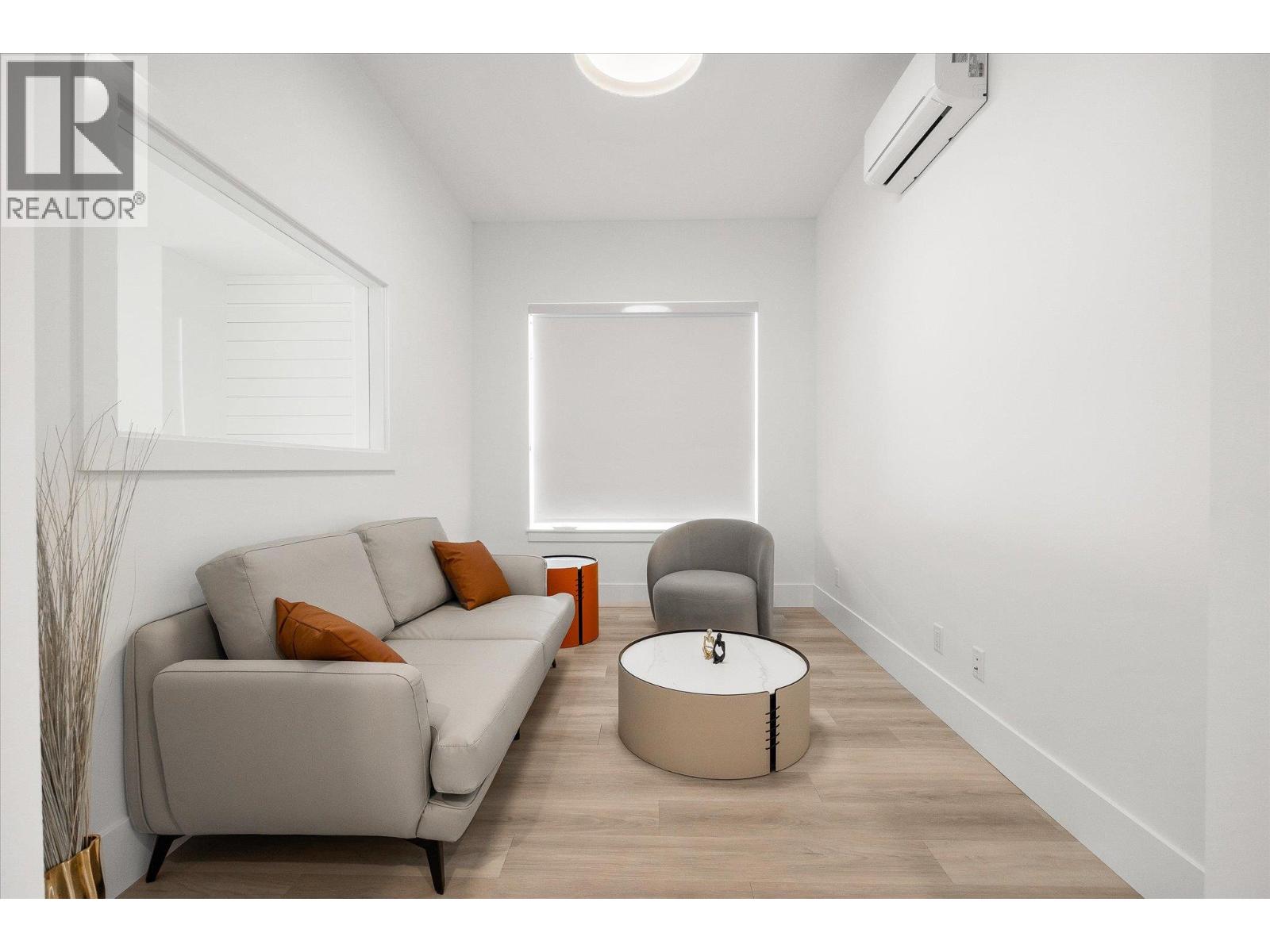 3210 Landry Crescent, Summerland