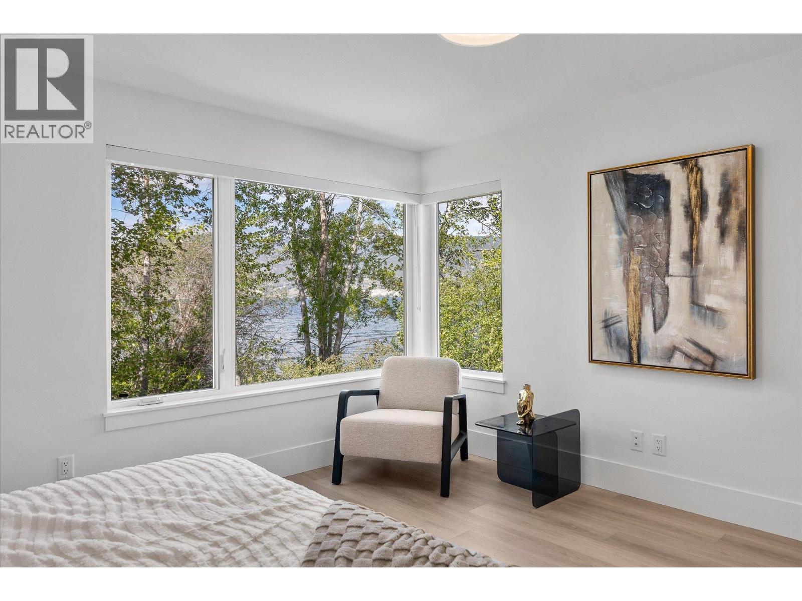 3210 Landry Crescent, Summerland