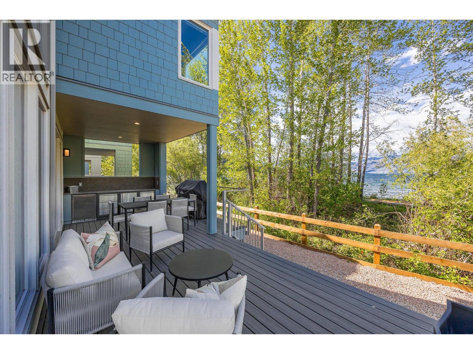 3210 Landry Crescent, Summerland