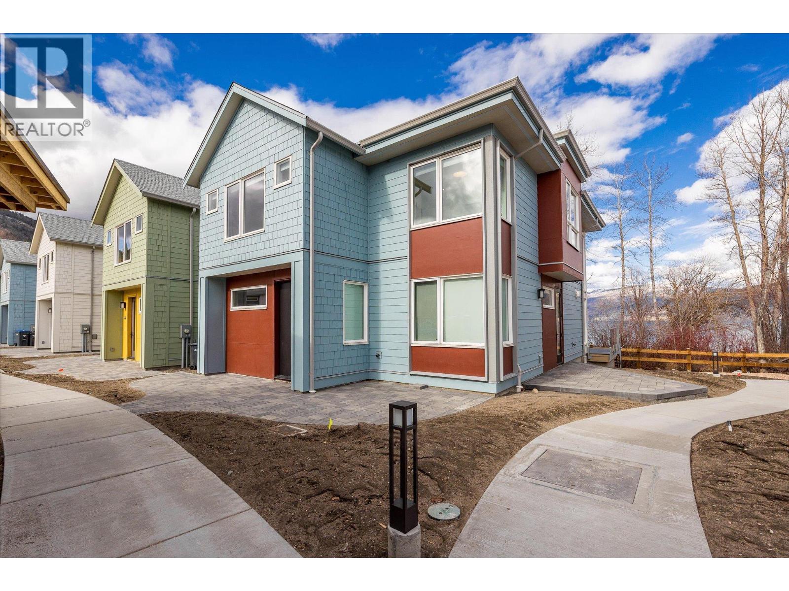 3210 Landry Crescent, Summerland