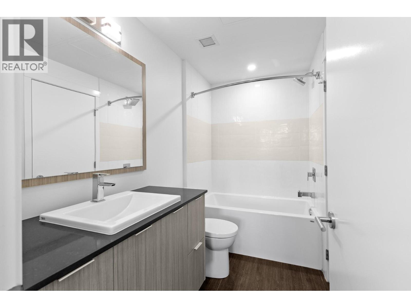 PH3 1800 Richter Street, Kelowna